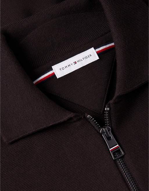 Tommy Hilfiger locker geschnittener Milano-Pullover mit Reißverschluss und Kragen in Schokobraun, 6 von 6
