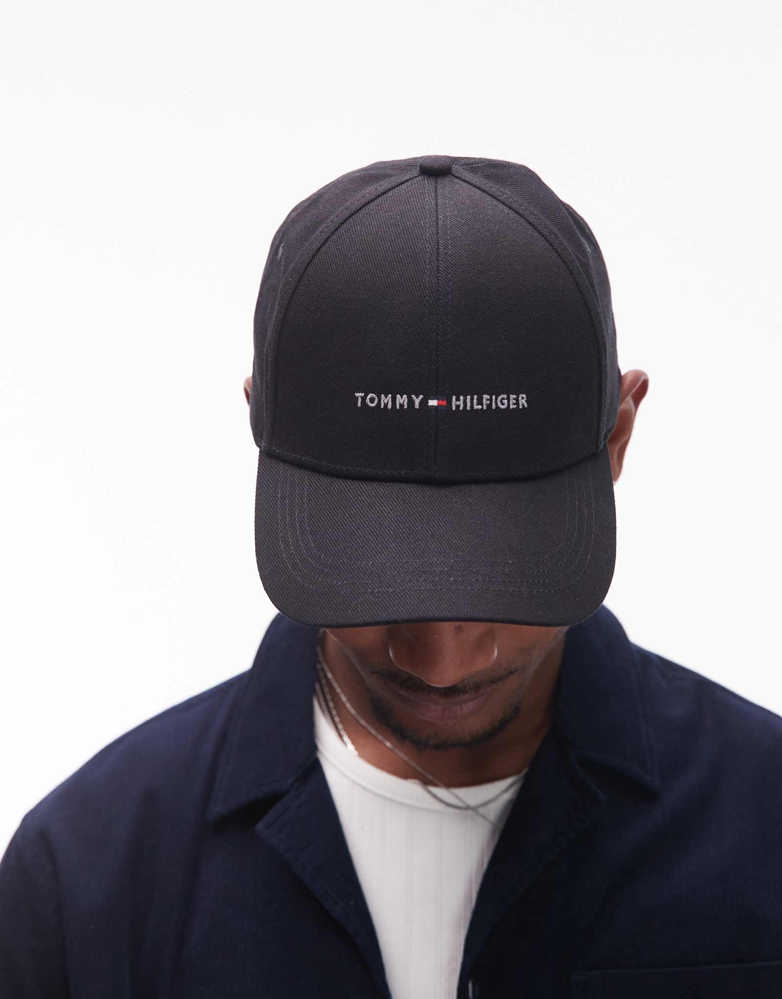 Кепка с логотипом Tommy Hilfiger черного цвета