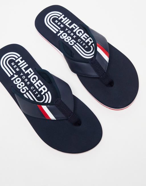  Tommy Hilfiger logo flip flops in navy