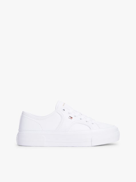 Tommy Hilfiger Logo pebble grain leather platform trainers in white - view 1
