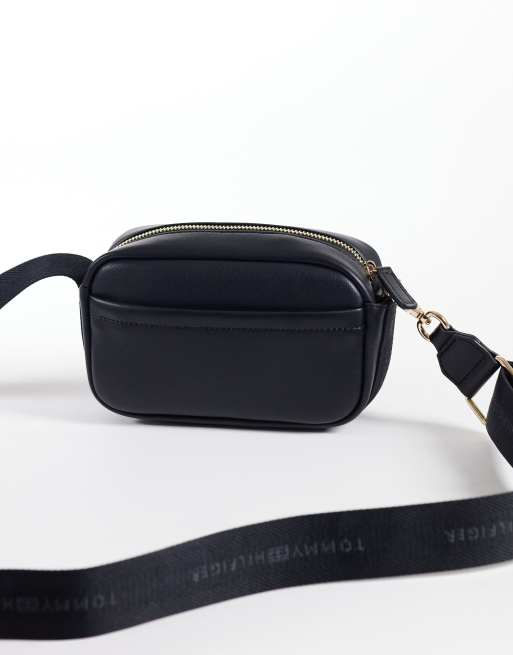Tommy Hilfiger logo tape camera bag in black, 4 of 4