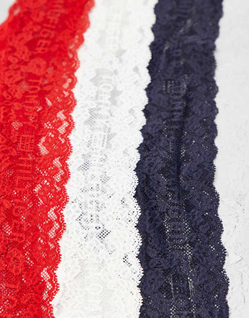 Tommy Hilfiger - Lot de 3 strings tanga en dentelle à logo - Bleu marine/rouge/blanc, 2 de 3