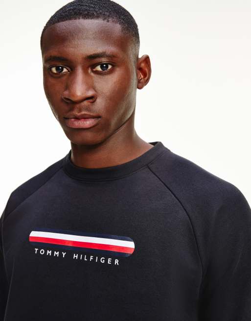 Tommy flag deals sweatshirt