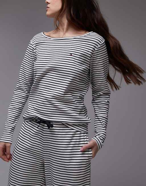 Tommy Hilfiger lounge jersey long sleeve t-shirt and pants set in navy stripe, 3 of 4