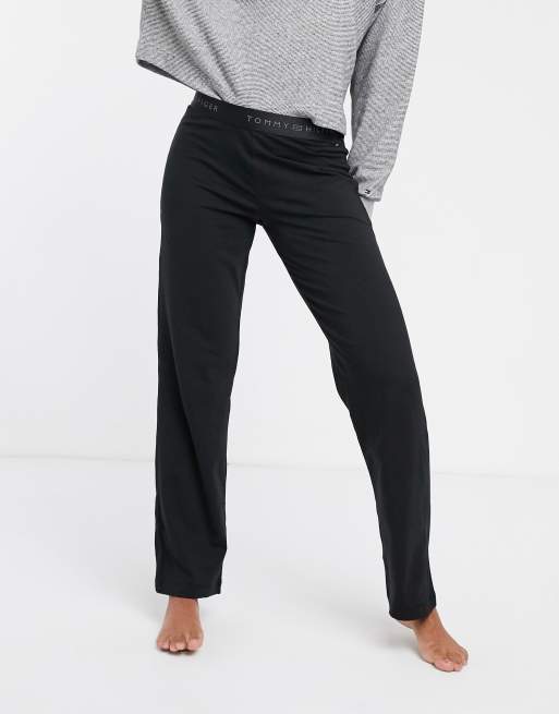 Black tommy deals hilfiger pants