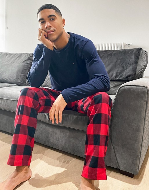 Tommy Hilfiger lounge set long sleeve t-shirt and trouser in navy check