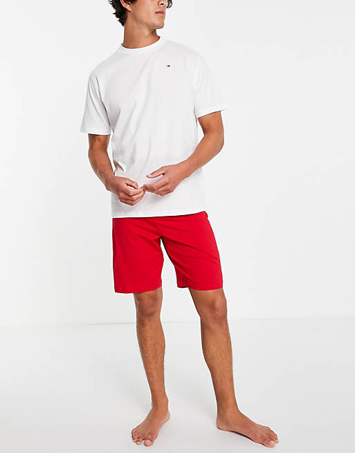 Tommy Hilfiger lounge set t-shirt and shorts with flag logo in white/red