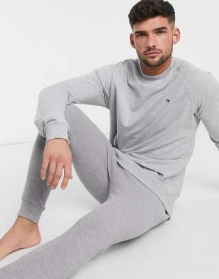 tommy hilfiger lounge tapered joggers with flag logo in grey