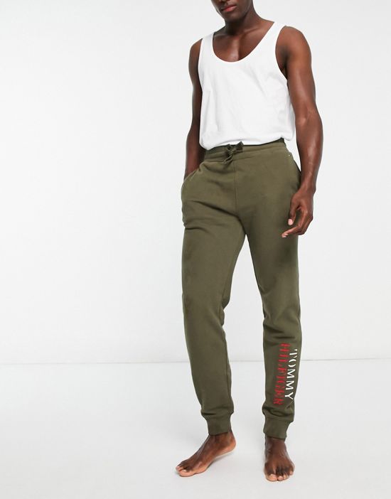 https://images.asos-media.com/products/tommy-hilfiger-loungewear-sweatpants-in-khaki-part-of-a-set/202387772-3?$n_550w$&wid=550&fit=constrain