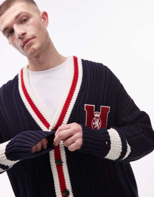 Tommy Hilfiger – Marinblå och röd kofta med broderad logga, 5 av 5