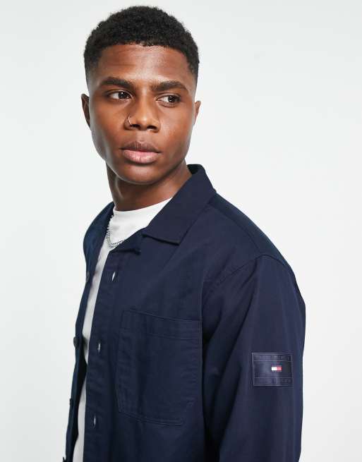 Tommy Hilfiger – Marinblå overshirt med märkeslogga på ärmen