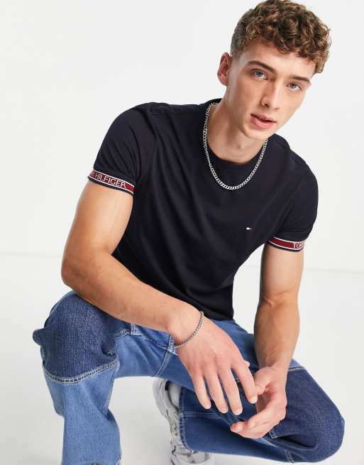 Tommy Hilfiger – Marinblå t-shirt med kantränder och ikonlogga, 2 av 4