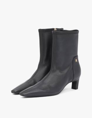 Tommy Hilfiger - Mittelhohe Stiefel aus Leder in Schwarz mit TH-Monogramm-Plakette