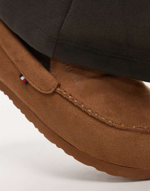 Tommy Hilfiger moccasin suede slippers in brown, 3 of 4