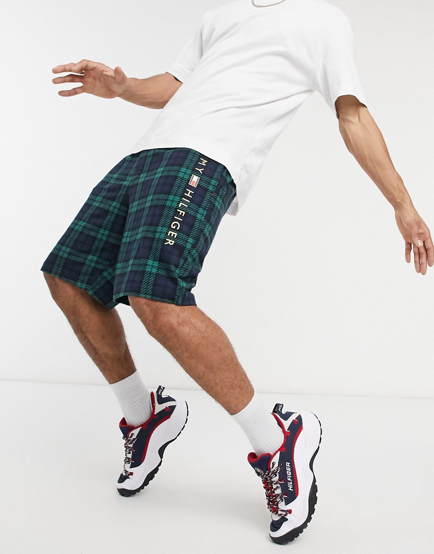 Tommy Hilfiger Modern Essentials Logo Shorts In Navy Plaid