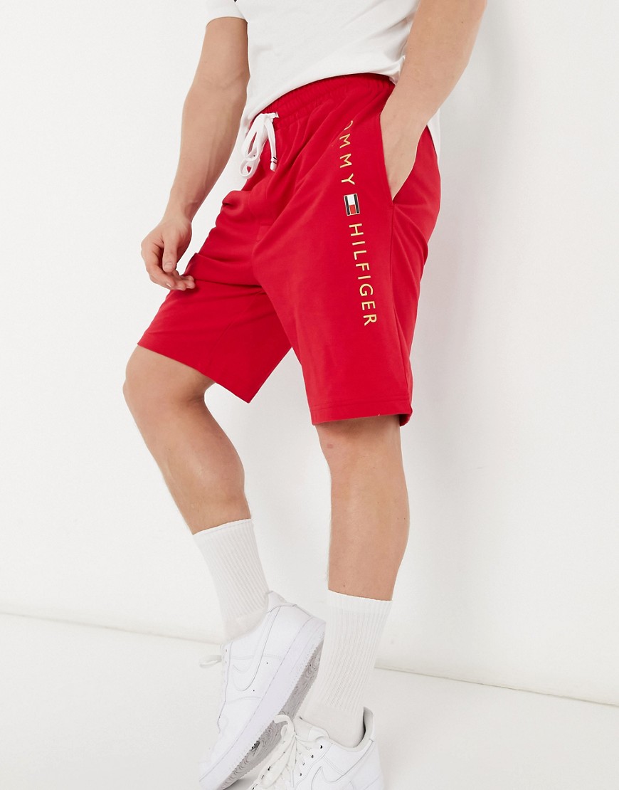 Tommy Hilfiger Modern Essentials Logo Shorts In Red