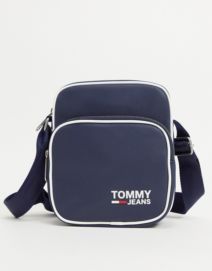 Tommy Hilfiger modern prep mini crossover flight bag-Black