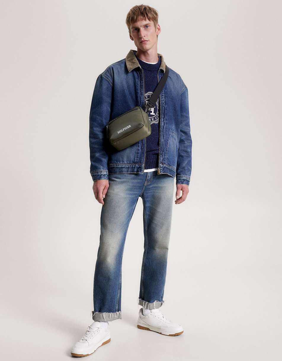Tommy Hilfiger monotype logo reporter bag in Army Green 0