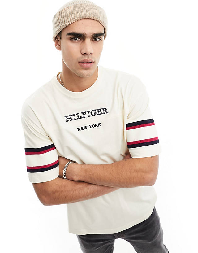 Tommy Hilfiger - monotype sleeve colourblock t-shirt in cream