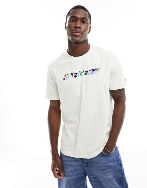 Tommy hilfiger t shirts round clearance neck