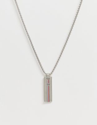 tommy hilfiger chain