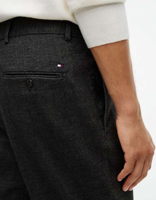 Tommy Hilfiger New york label brushed tapered trousers in black, 3 of 6