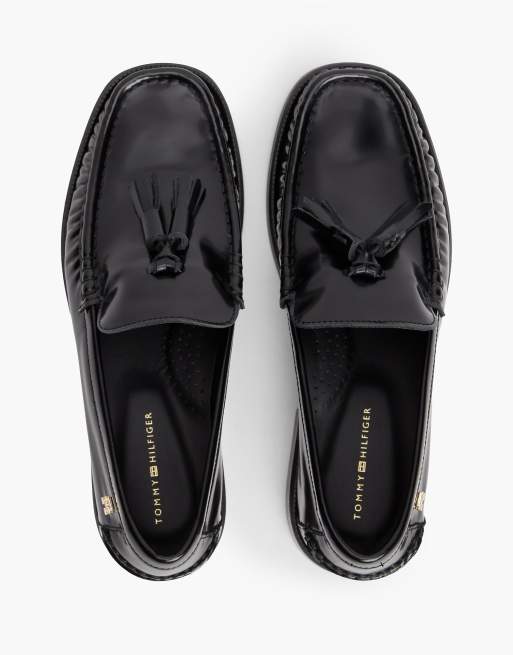 Tommy Hilfiger New York Label Loafer aus glänzendem Leder mit Quaste in Schwarz, 3 von 7