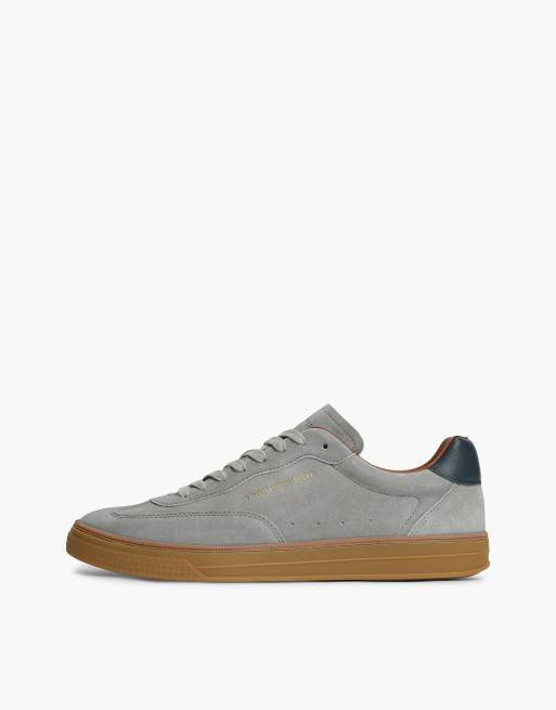 Tommy Hilfiger New york label luxe suede trainers in grey, 7 of 7