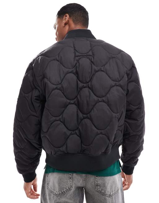 Tommy Hilfiger onion quilted bomber jacket in black, 2 of 4