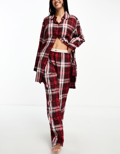 Tommy Hilfiger Women's Black And Red Plaid Pyjama Set / Various