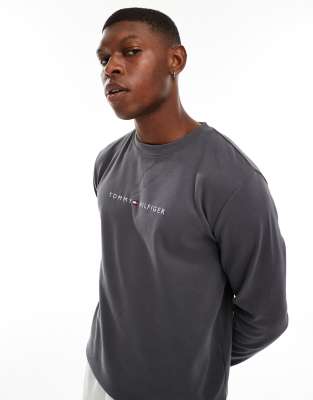 Tommy Hilfiger – Original – Grå, mysig sweatshirt