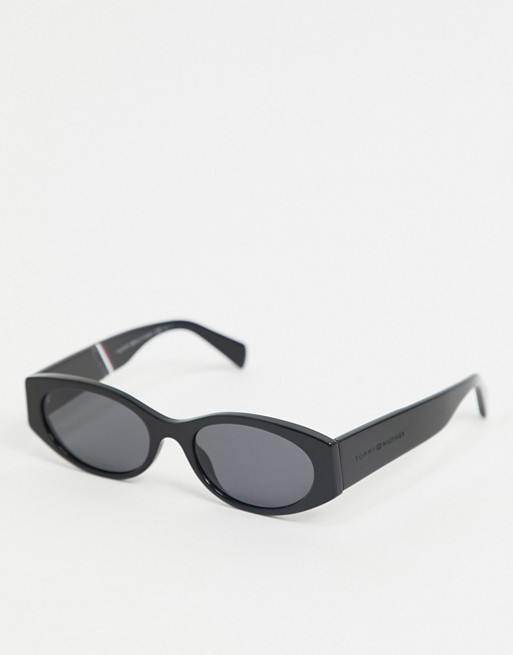 Tommy Hilfiger oval retro sunglasses in black