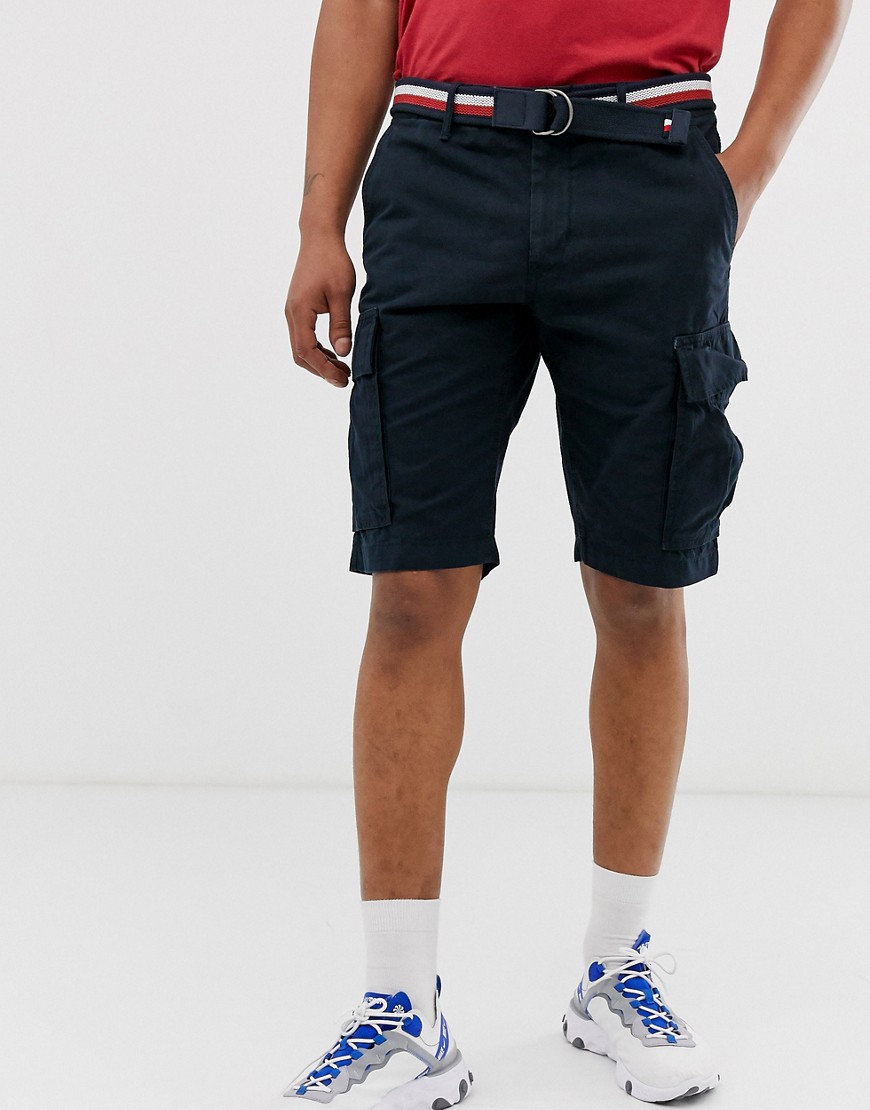 Tommy Hilfiger - Pantaloncini cargo blu navy con cintura in tessuto ritorto double-face a righe