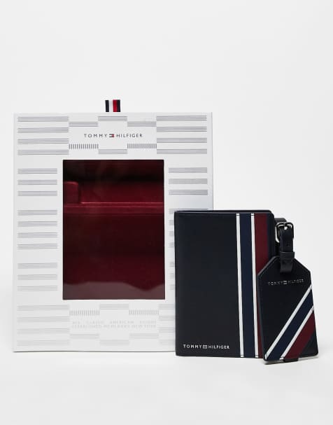 Tommy Hilfiger passport holder & luggage tab gift set in navy