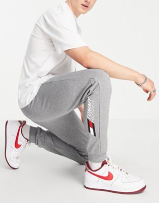 cuffed Hilfiger ASOS heather Tommy sweatpants Performance in essentials | gray logo