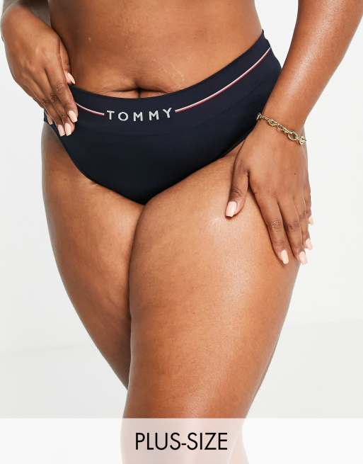 Tommy Hilfiger Womens Seamless Bikini Logo Underwear Panty : :  Clothing, Shoes & Accessories