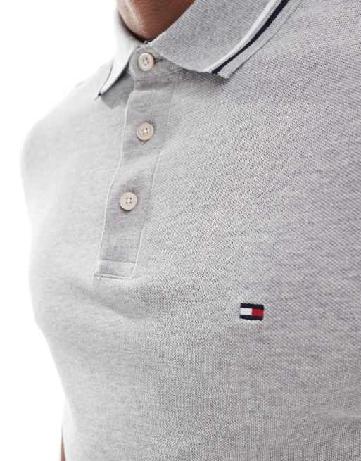 Tommy Hilfiger - Polo ajusté à liserés - Gris, 3 de 4