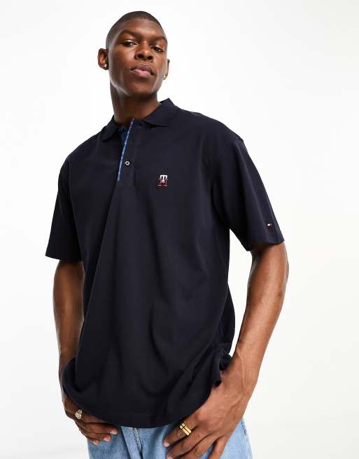 Tommy Hilfiger – Polohemd in Schwarz mit Monogramm 