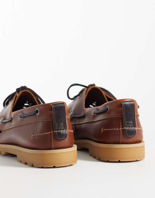 Tommy Hilfiger premium leather boat shoes in tan, 4 of 4