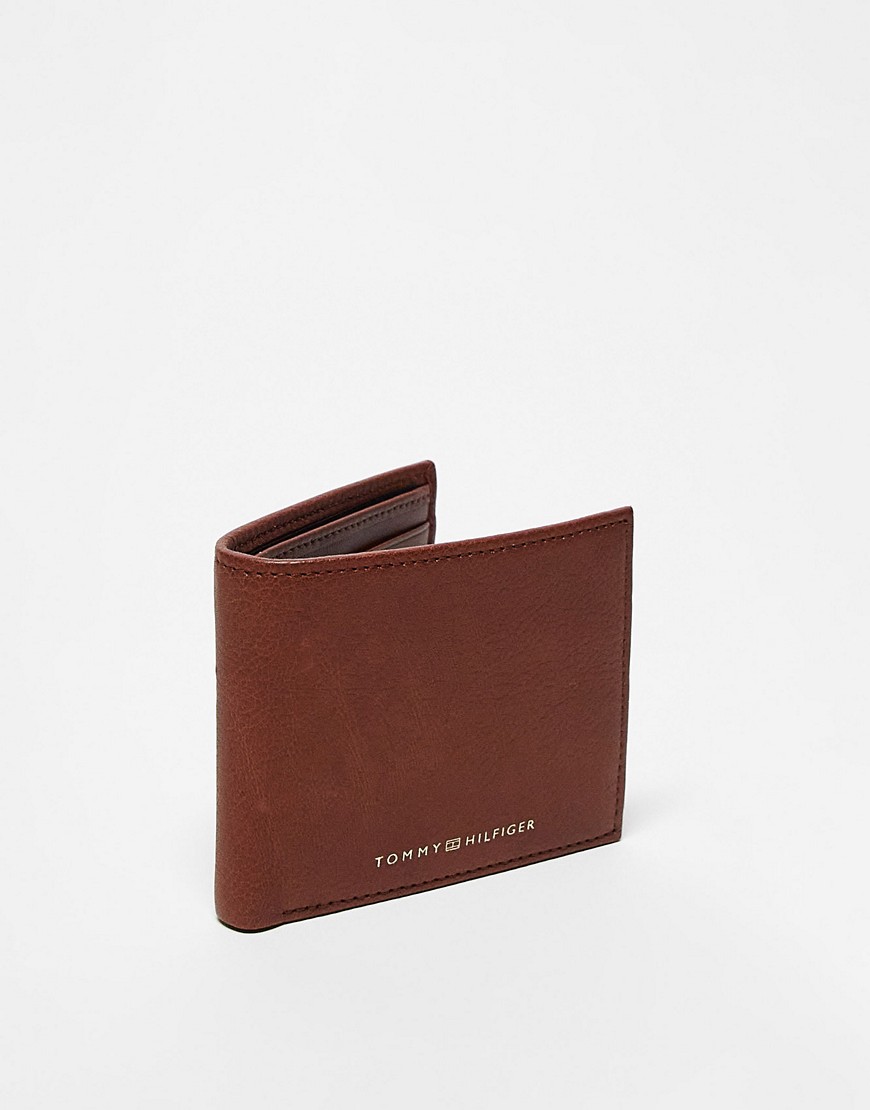 Tommy Hilfiger premium leather wallet in tan-Brown