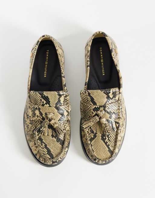 Tommy Hilfiger premium loafers z frędzlami i wzorem węża w beżu, 2 z 4