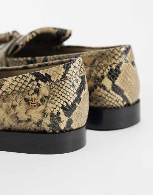 Tommy Hilfiger premium loafers z frędzlami i wzorem węża w beżu, 4 z 4