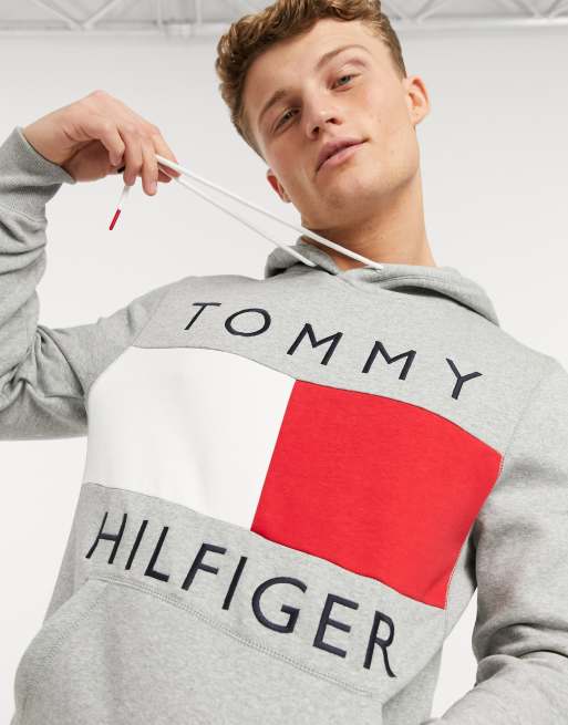 Tommy Hilfiger quinn large flag logo hooded sweatshirt in gray