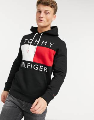 Tommy hilfiger hotsell hoodie big logo