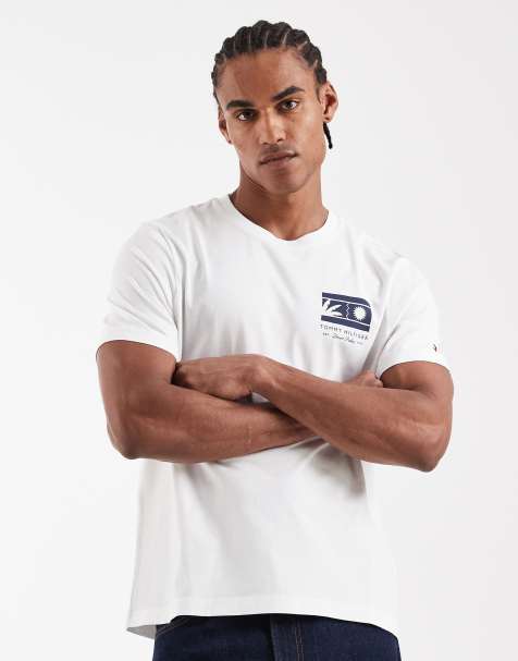 Tommy Hilfiger - Regular-fit T-shirt met grafische print op de borst in wit - view 1