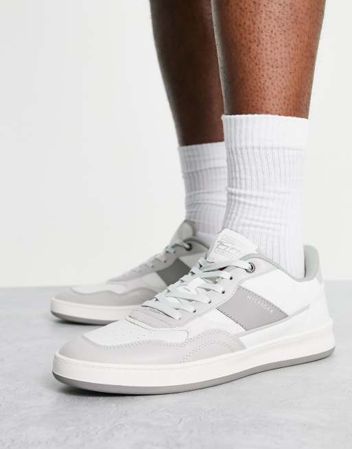 Tommy Hilfiger retro court trainer in white/grey | ASOS