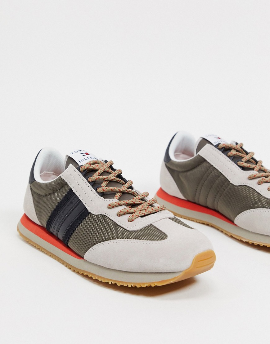 Tommy Hilfiger Retro Runner Sneakers In Tan With Side Logo