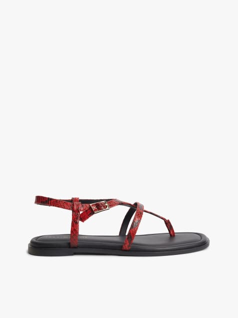 Tommy Hilfiger – Sandalen in Rot mit Zehensteg, Lederriemen und Schlangenmuster - view 1