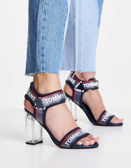 Tommy Hilfiger Sandali con tacco e dettagli colorati blu navy