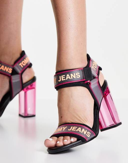 Tommy Hilfiger Sandali neri con tacco e dettagli colorati ASOS